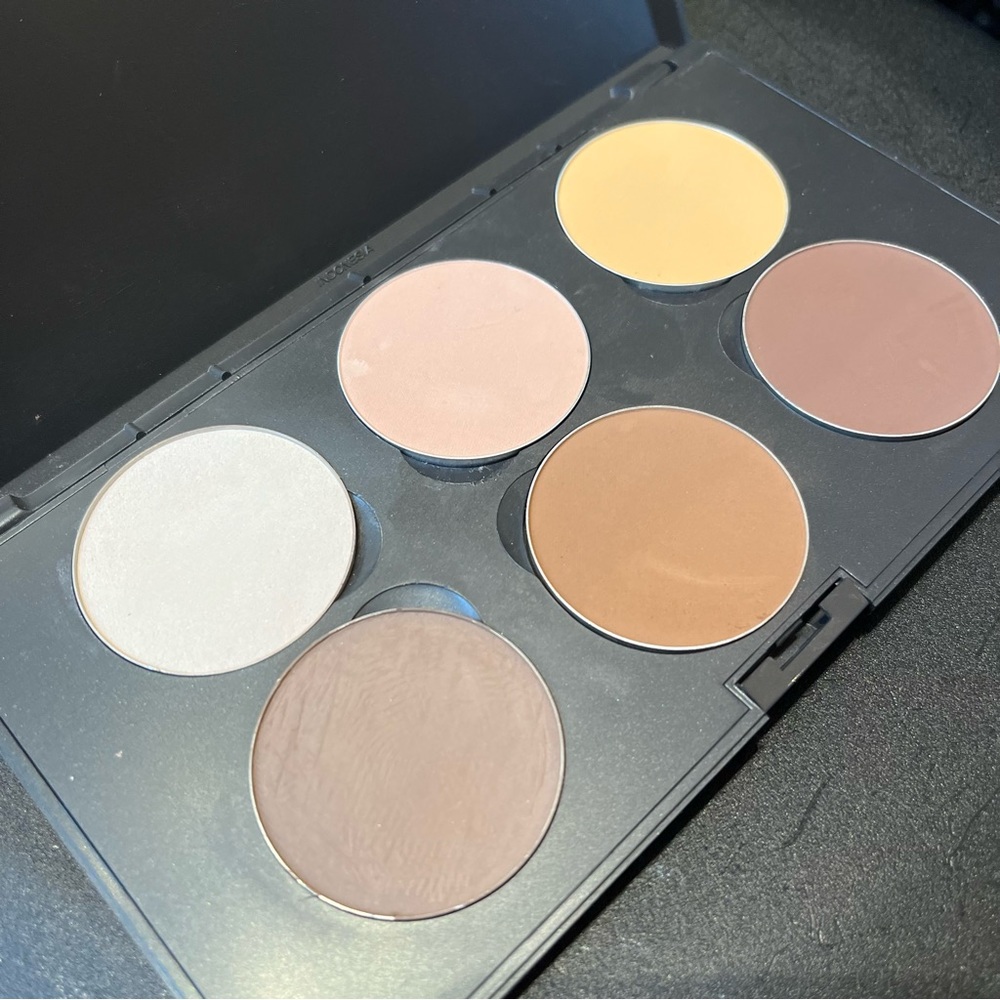 MAC Cosmetics Contour Palette Pro